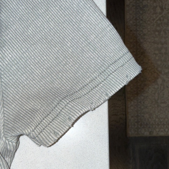 Zara Gray Ribbed T-Shirt - Picture 2 of 3